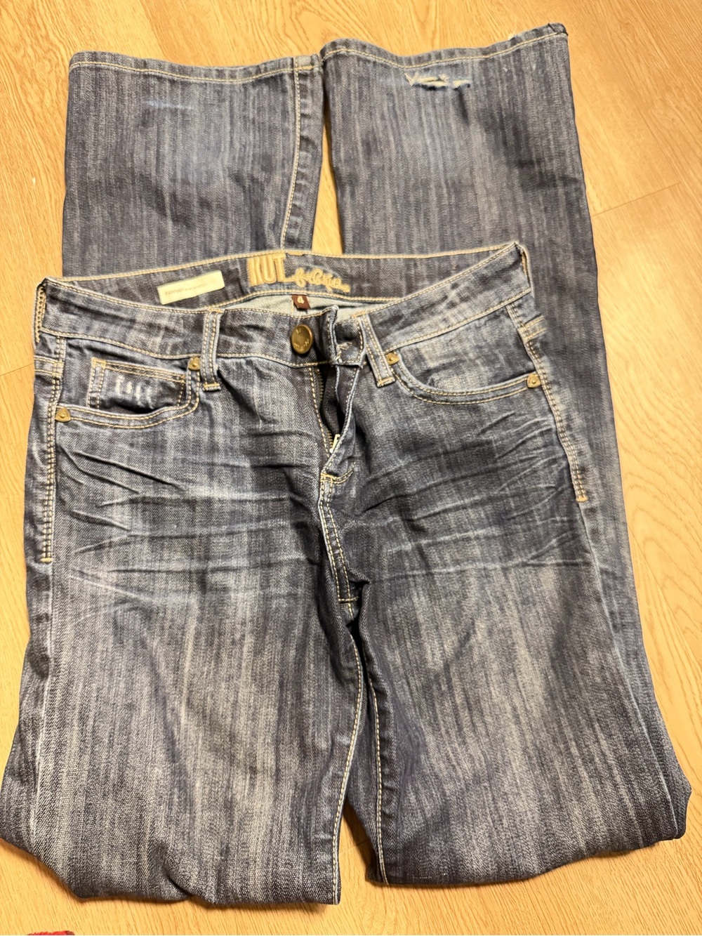 7 For All Mankind Women's Faded Blue Bootcut Jeans